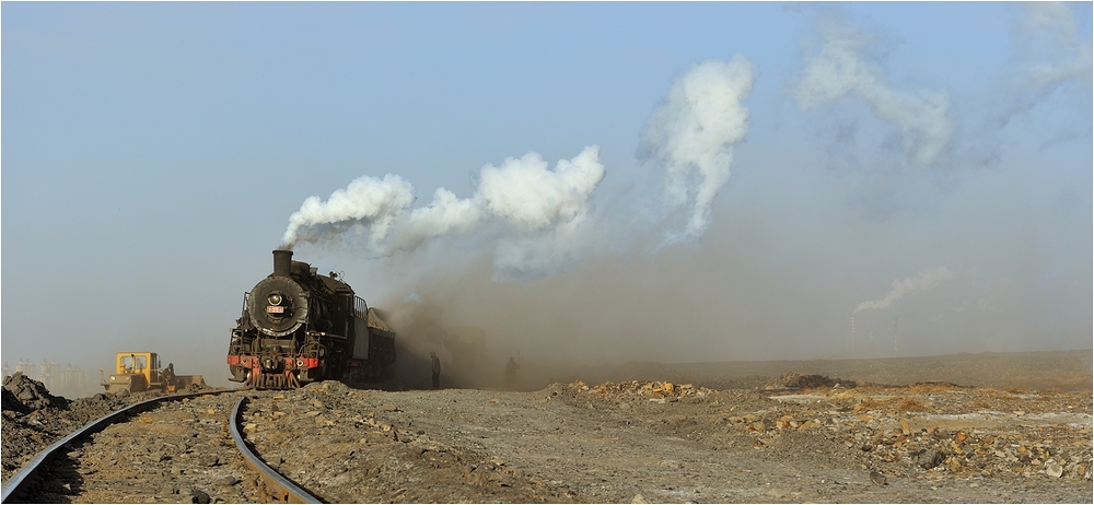 Last Steam 2013 XI - Aschekippen bei Starkwind...