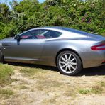 L'Aston Martin chez moi, à Omaha Beach...