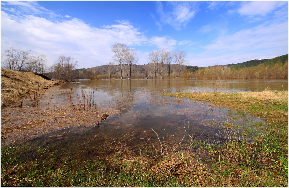 Late spring (1) - River flood