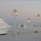 Laternen im Hafen