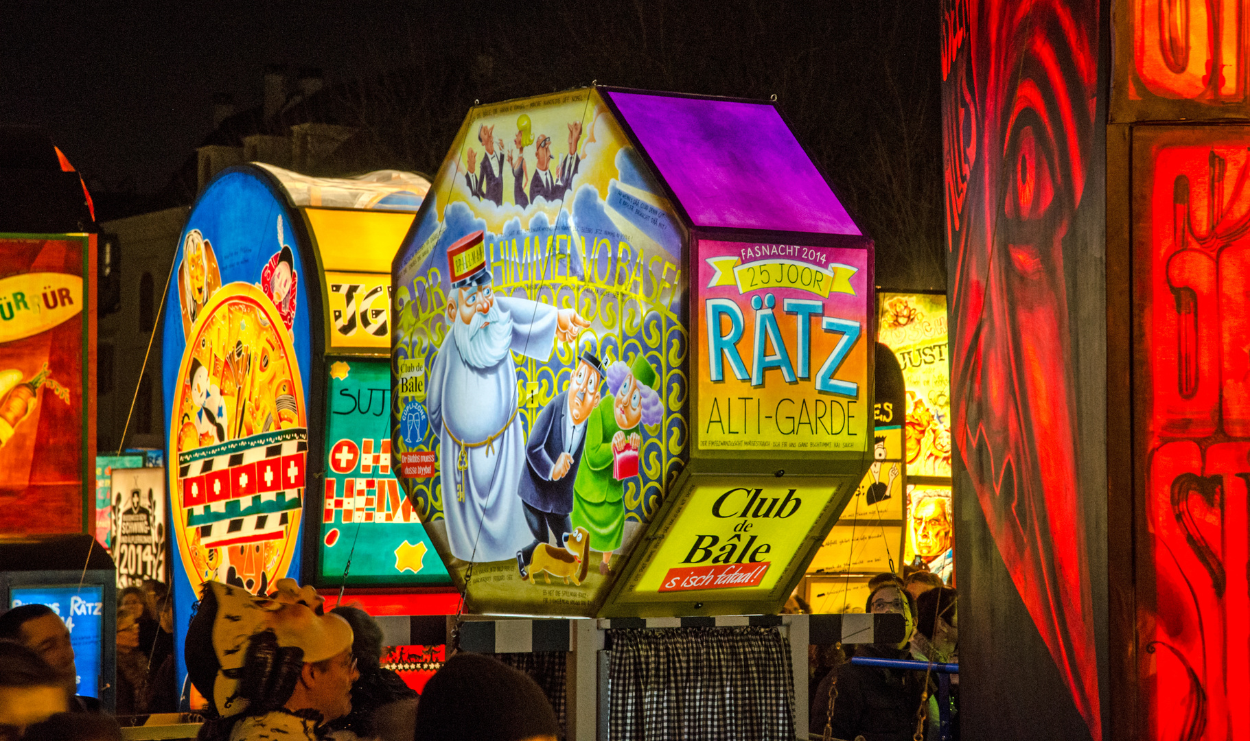 Laternenausstellung auf dem Münsterplatz in Basel