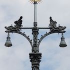 Laternenmast auf Berliner Brücke