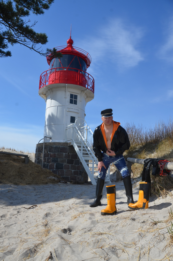 Latex-Fasion am Leuchtturm Gellen/Insel Hiddensee 