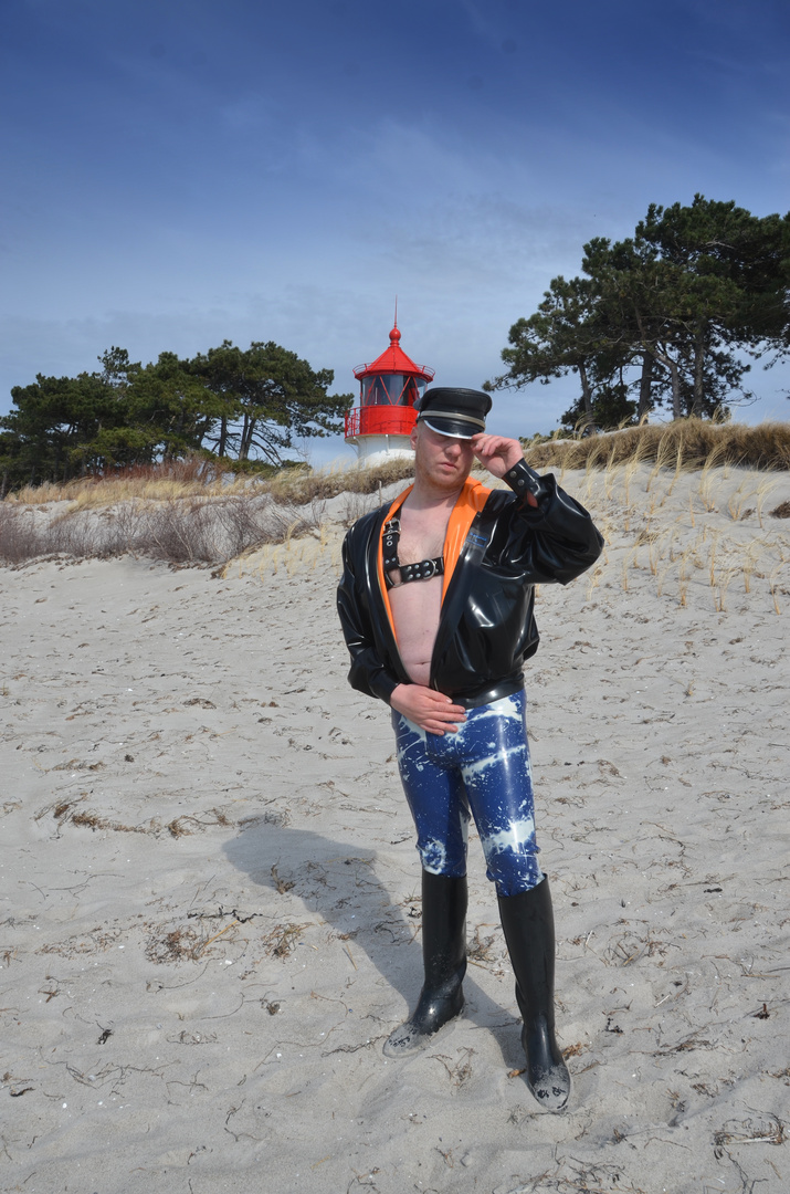 Latex-Fasion am Leuchtturm Gellen/Insel Hiddensee 