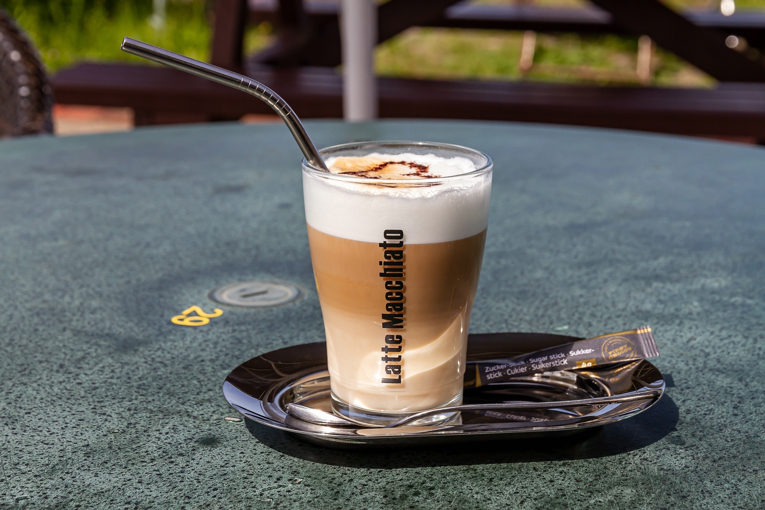 Latte Macchiato im Restaurant zum Yachthafen