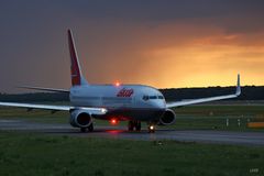 Lauda Air bei Wetterlaunen