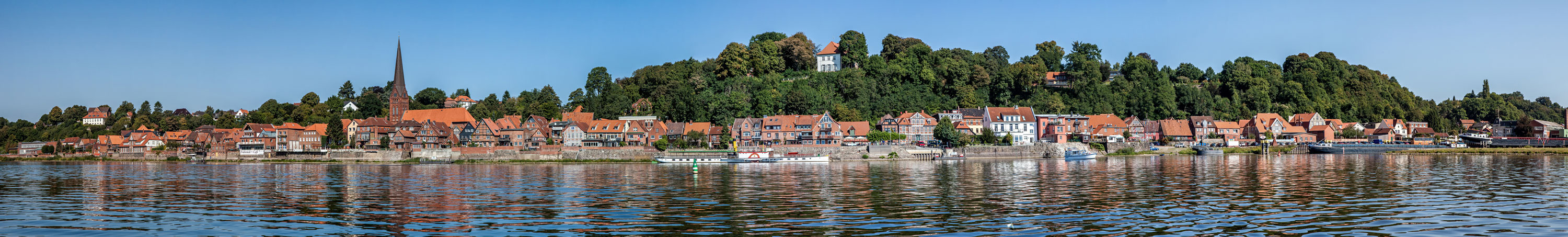 Lauenburg bei Postkartenwetter