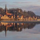 Lauenburg gespiegelt in der Morgensonne