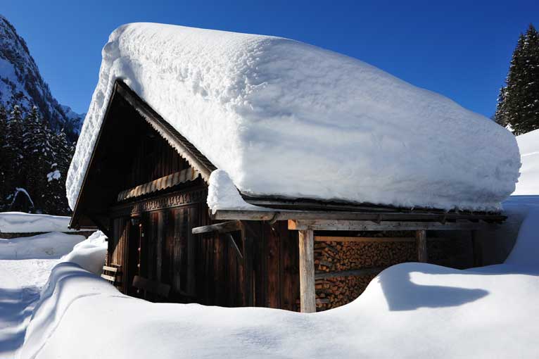 Lauenen Schneeimpressionen 1