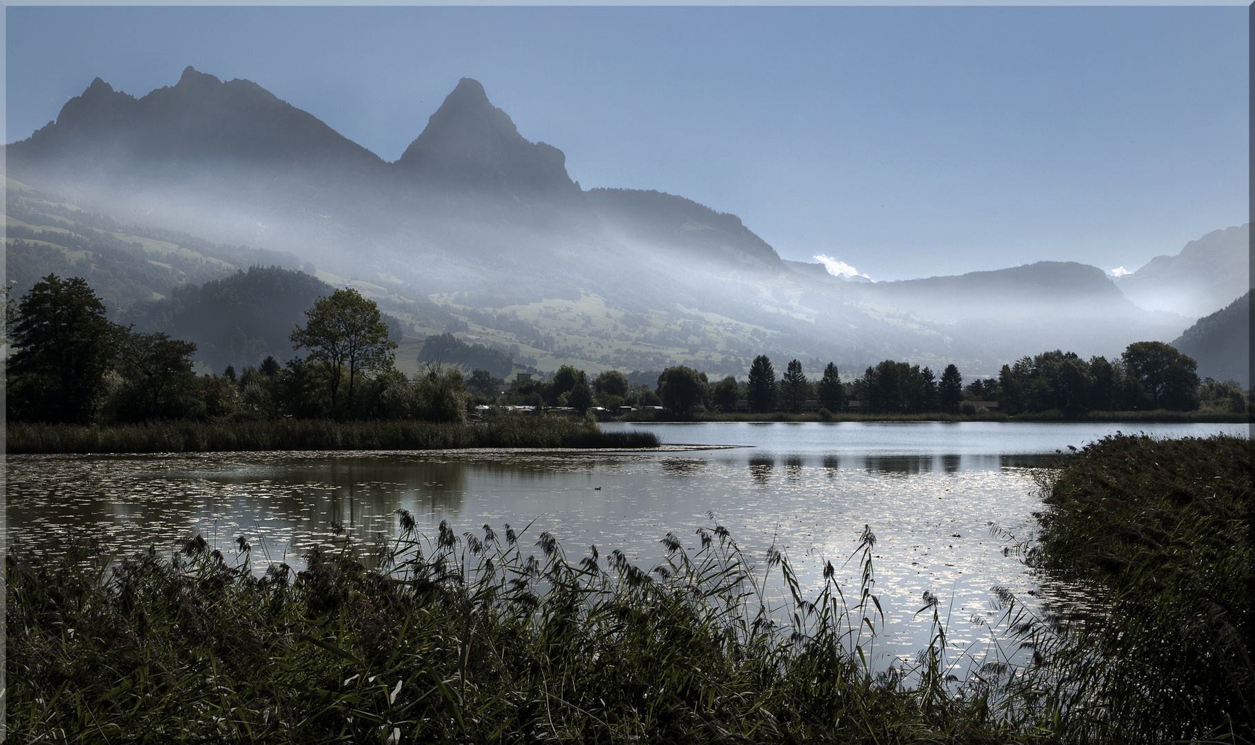 Lauerzersee mit dem grossen und kleinen Mythen