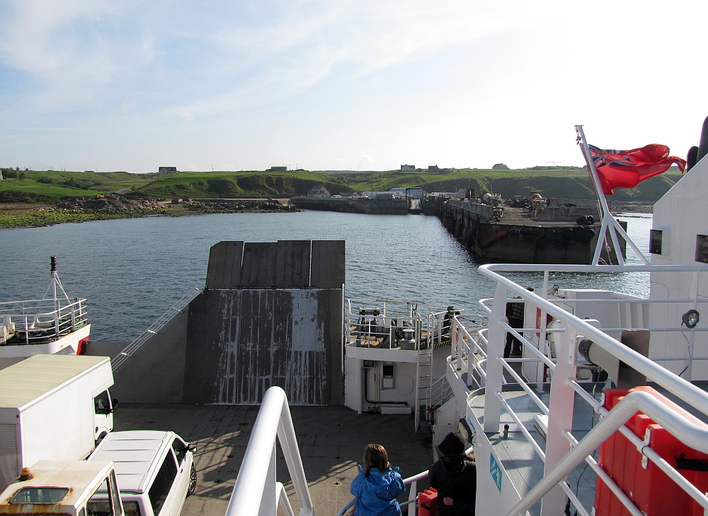 ...laufen wir nun wieder in Gills Bay ein.