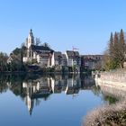 Laufenburg CH im Spiegel des Rheins