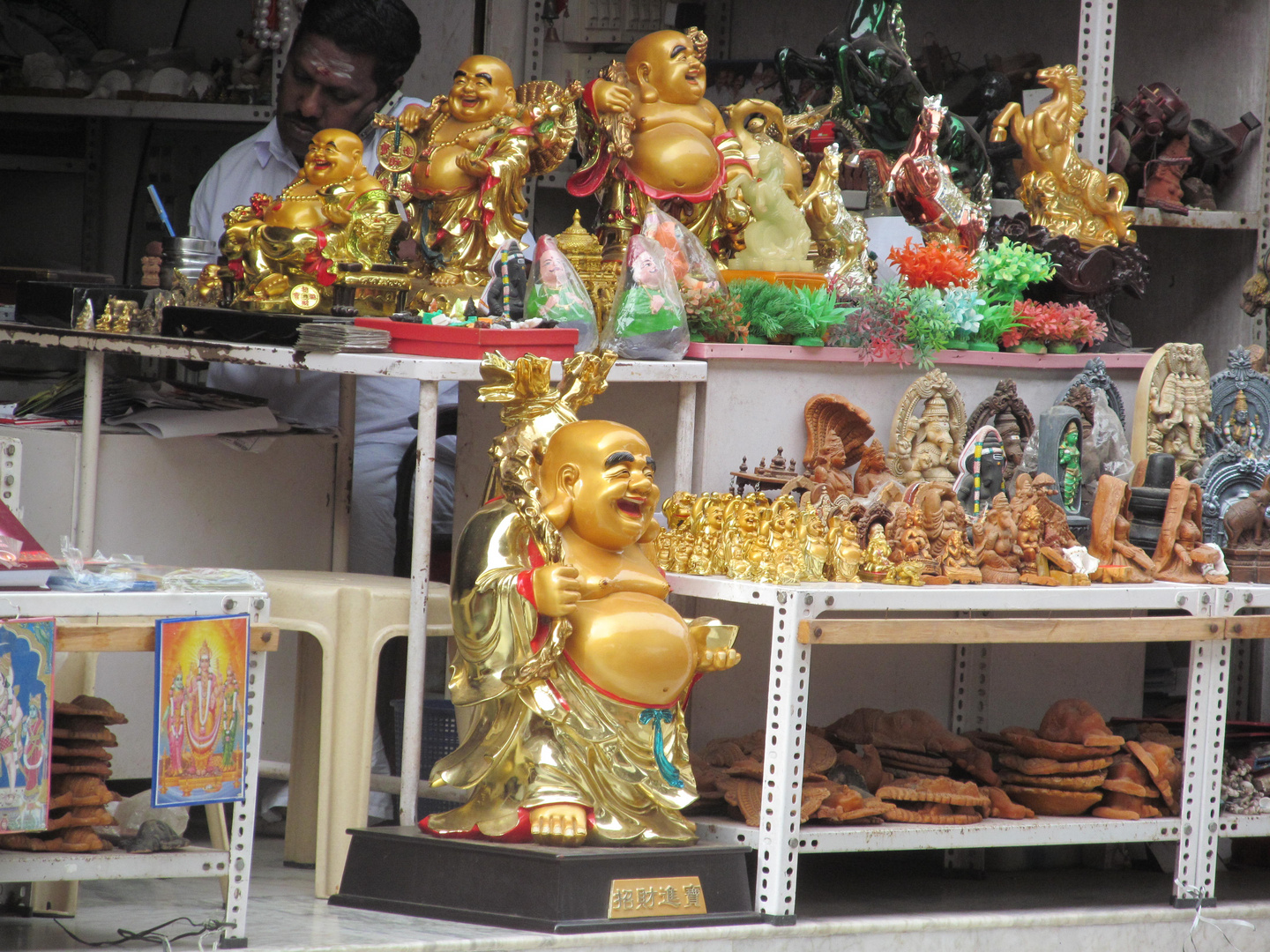 Laughing Chettiyar - Temple Area Shop