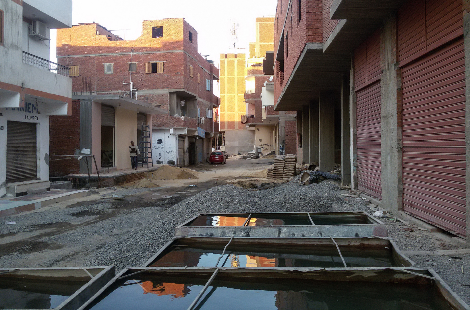 LAUNDRY Backstreet Egypt S3-17-col