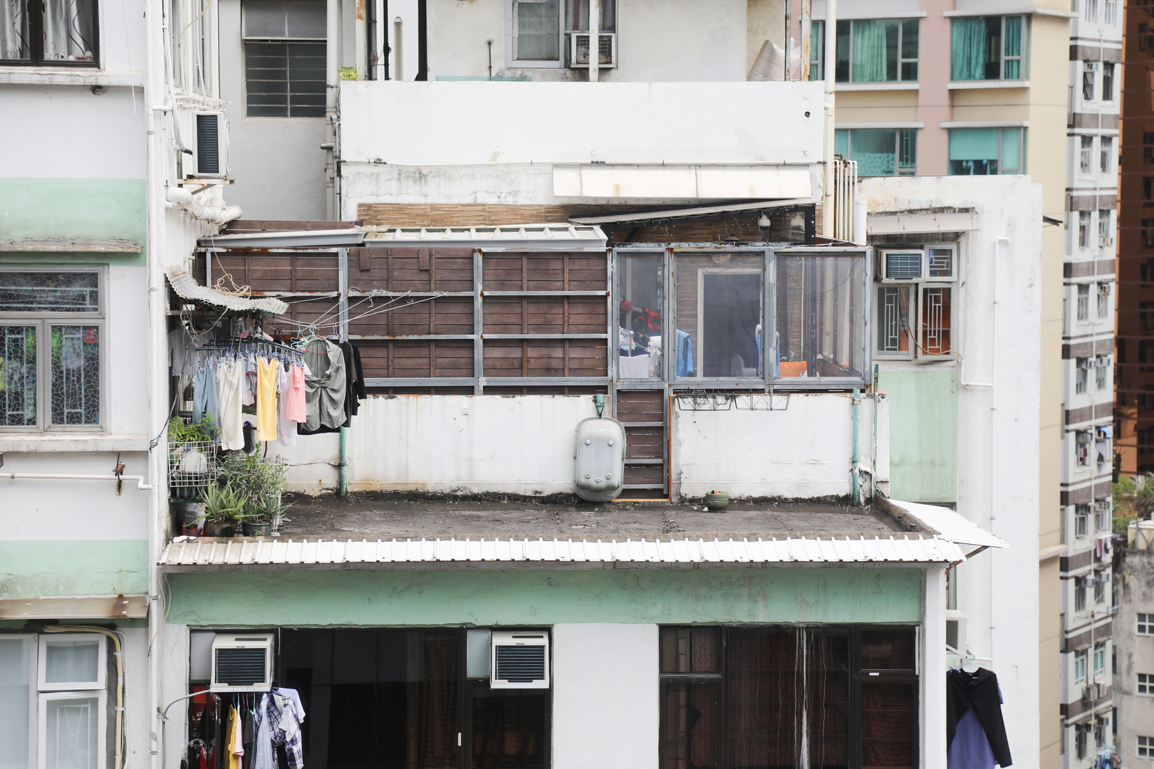 Laundry in the sky