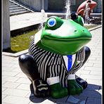 laupheimer laubfrosch skulptur