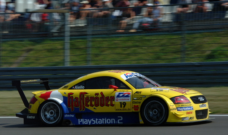 Laurant Aiello auf dem Nürburgring 2001