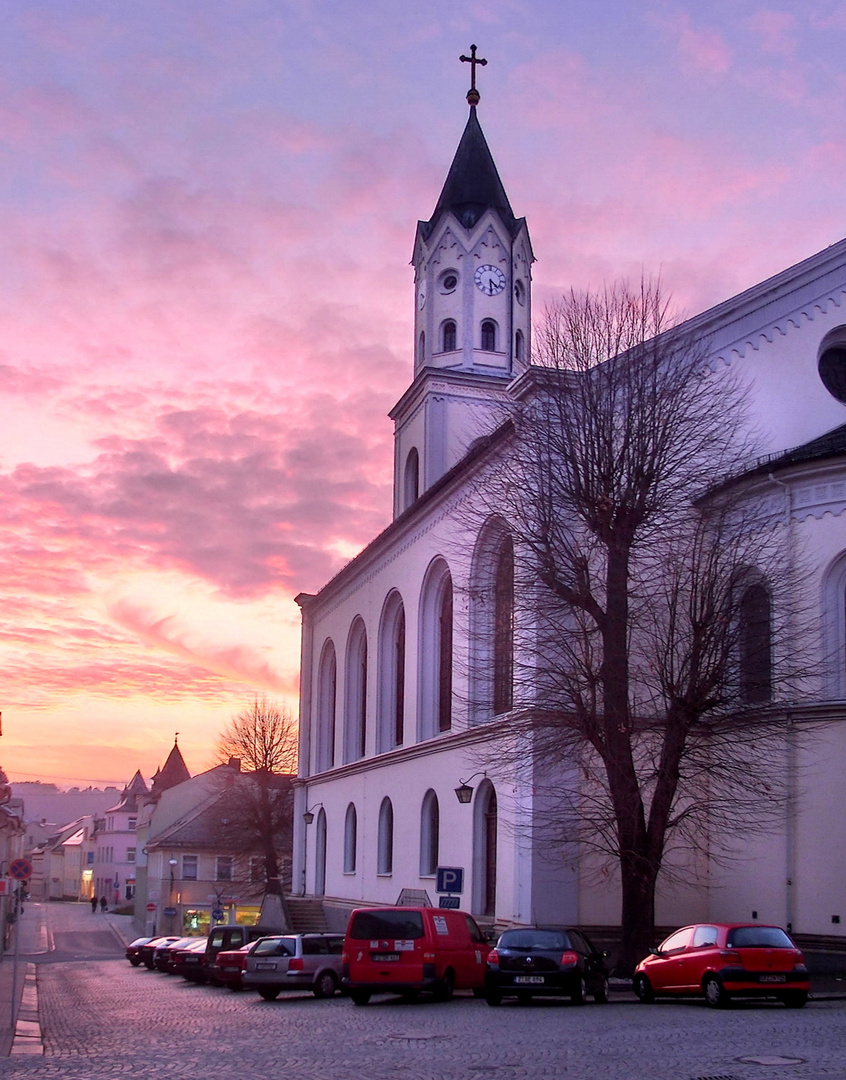 Laurentiuskirche im Abendrot