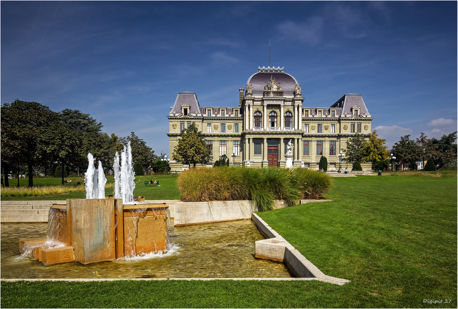 Lausanne Palais de Justice 2016-01