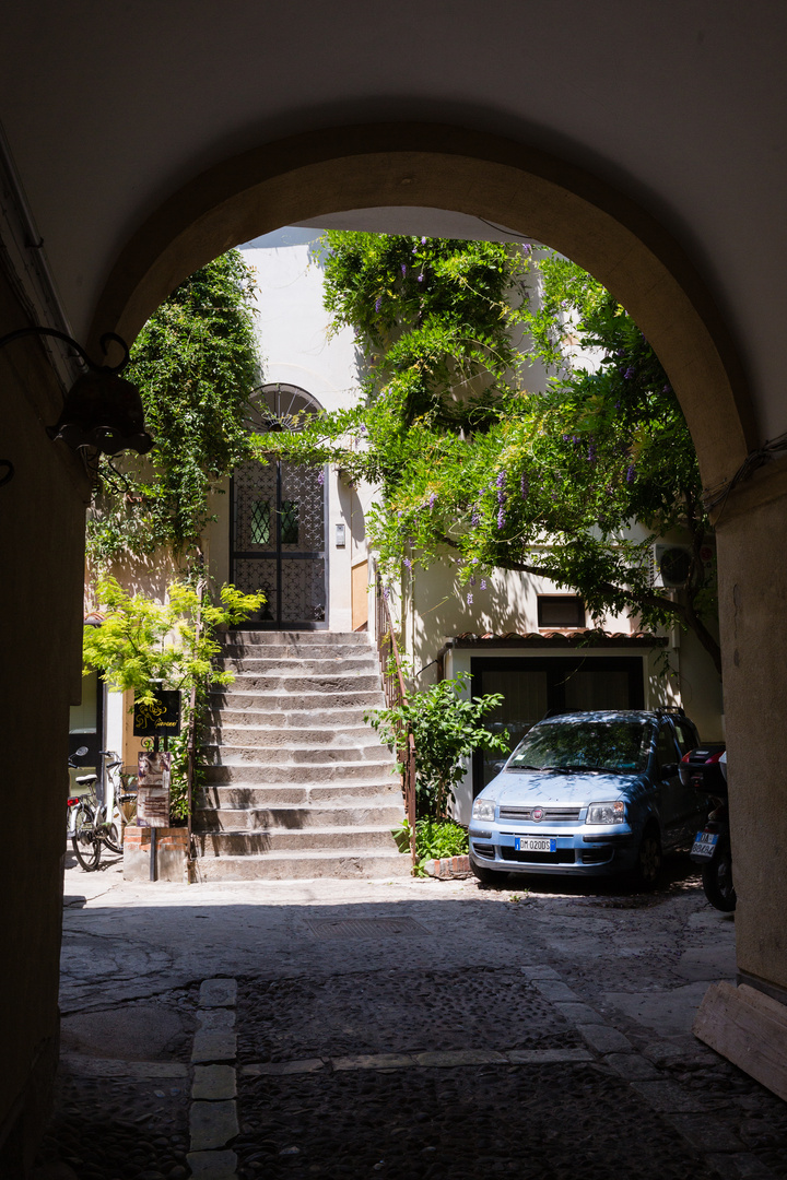 Lauschiger Hinterhof in Cefalù