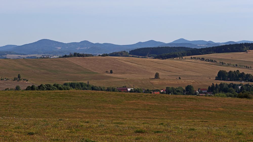 Lausitzer Bergland von der 600m hohen Vitovaussicht