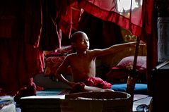 laut rezitieren, klosterschule, yangon, burma 2011