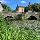 L’Auzoue à Fourcès avec le pont d’entrée (XVème)