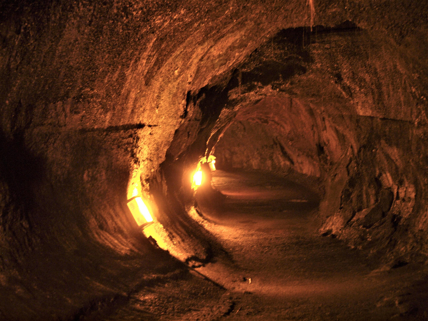 Lava Tunnel Manua Loa, Hawai'i