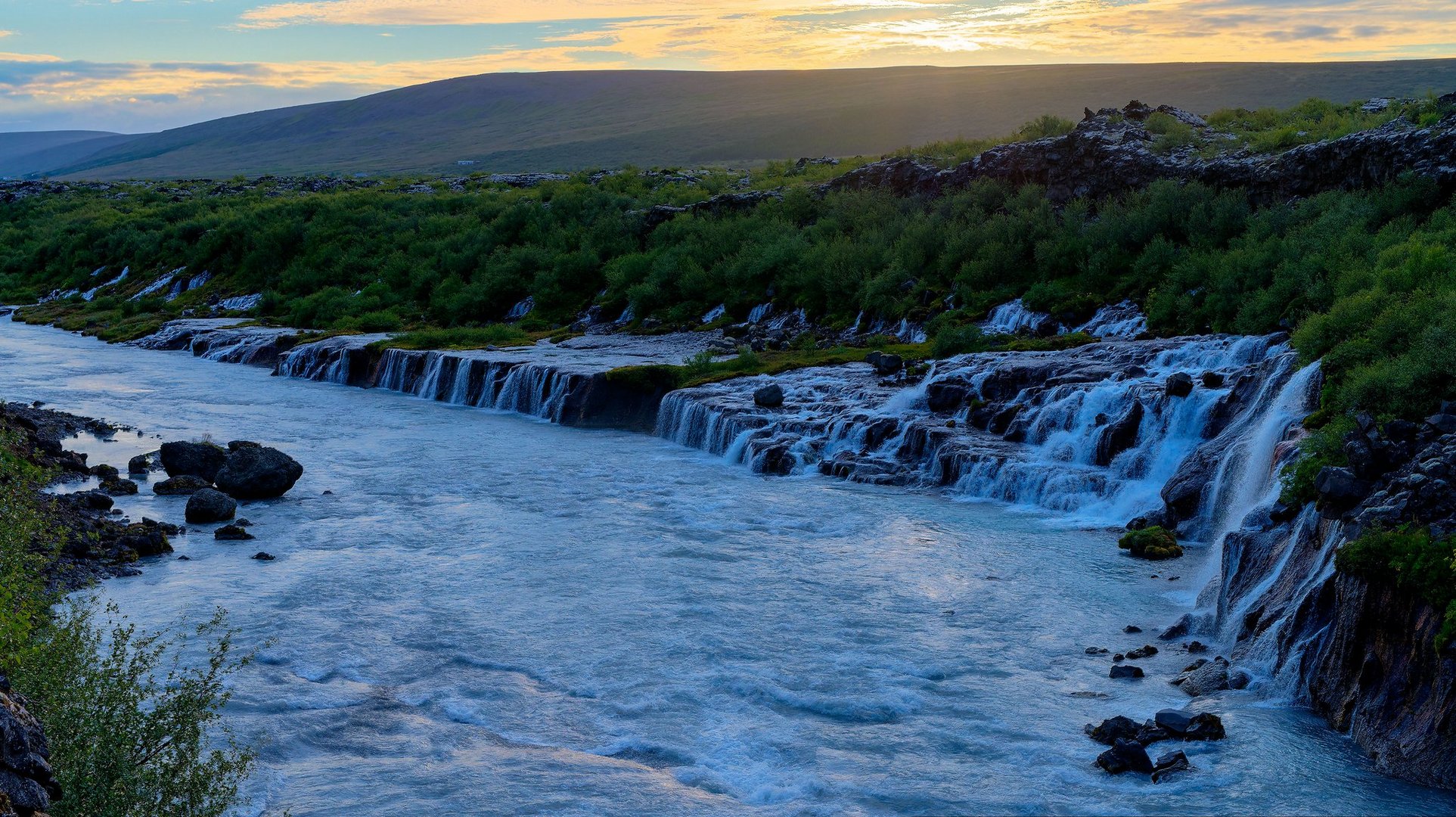 Lavafälle bei Hraunfossar, Island