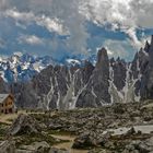 Lavaredohütte mit der Cadinigruppe im Hintergrund