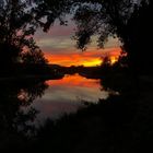 Lave s'écoulant dans le Canal du Midi