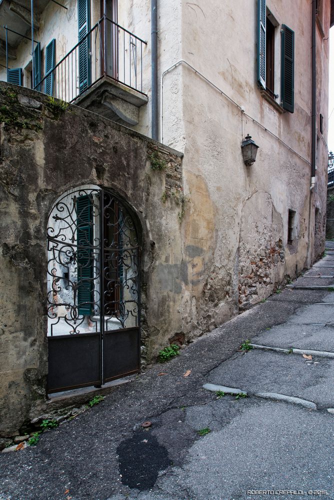 Laveno, cancello