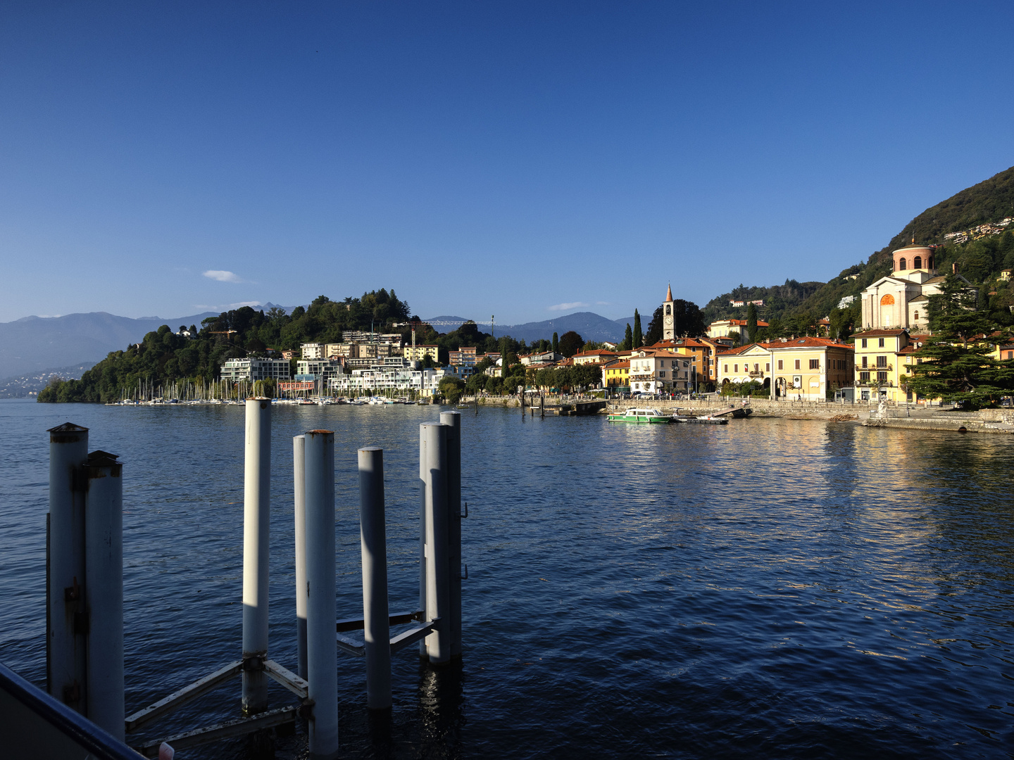 Laveno dal traghetto