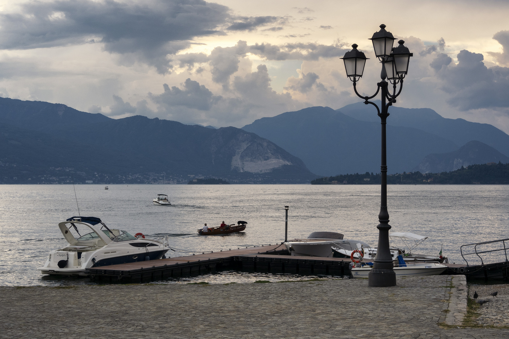 Laveno, lungolago