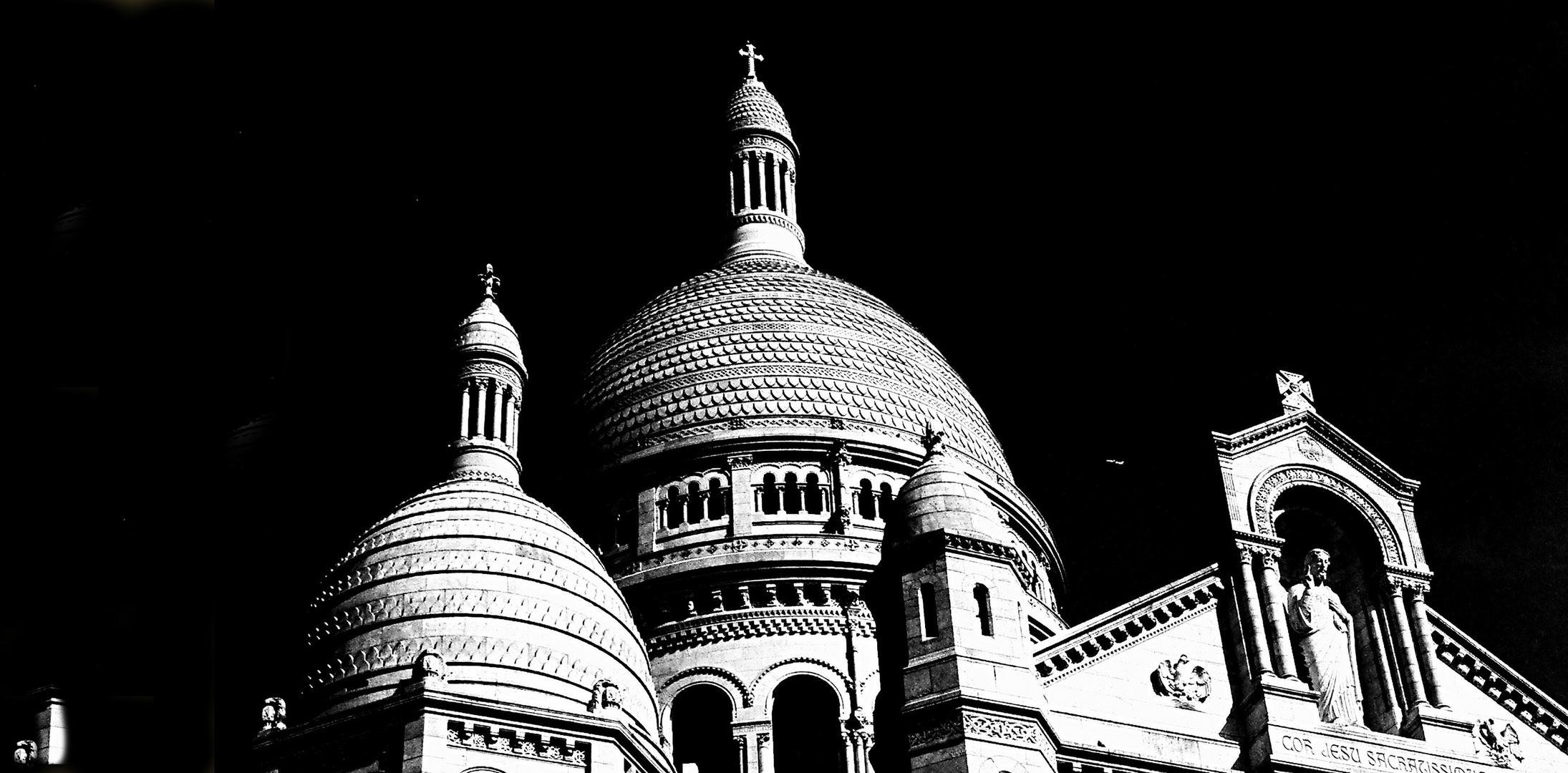 L'avion du Sacre Coeur à Paris...