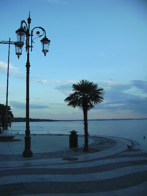 Lazise am Abend