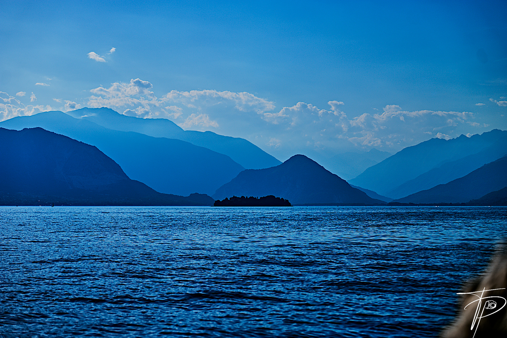 L'azzurro sul Lago Maggiore