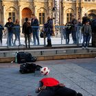 Le ballon a remplaçé leur téte.....