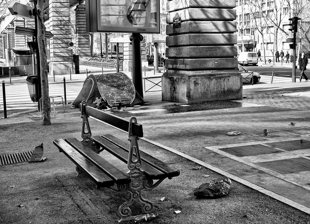 Le banc ... la table !