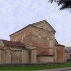 Le Baptistère Saint-Jean, face nord  --  Poitiers