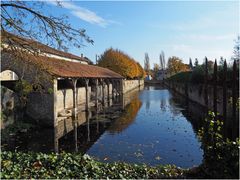 Le bassin du Lien et le lavoir à Ruffec (Charente)