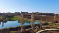 Le bassin inférieur du lac de Bousquetara