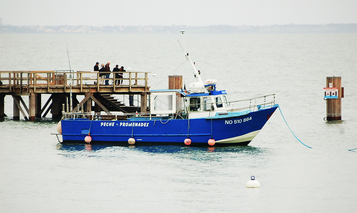 Le bateau bleu