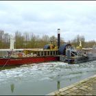 Le Bateau-Restaurant "Inexplosible n°22" sur  la Loire à ORLEANS (Loiret)