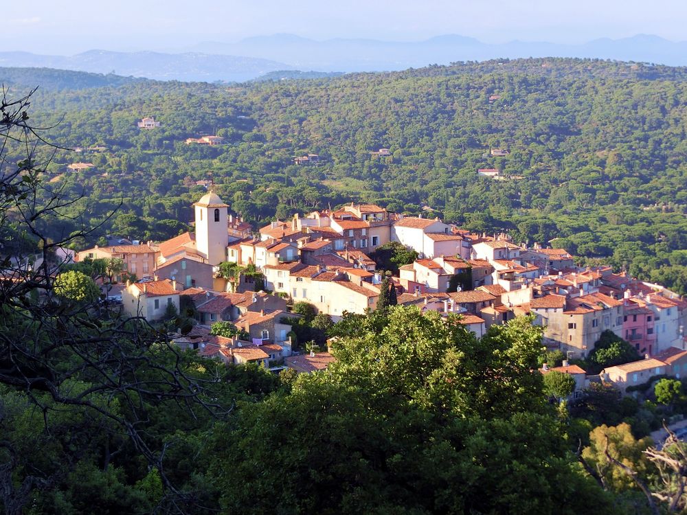 le beau village perché de GASSIN