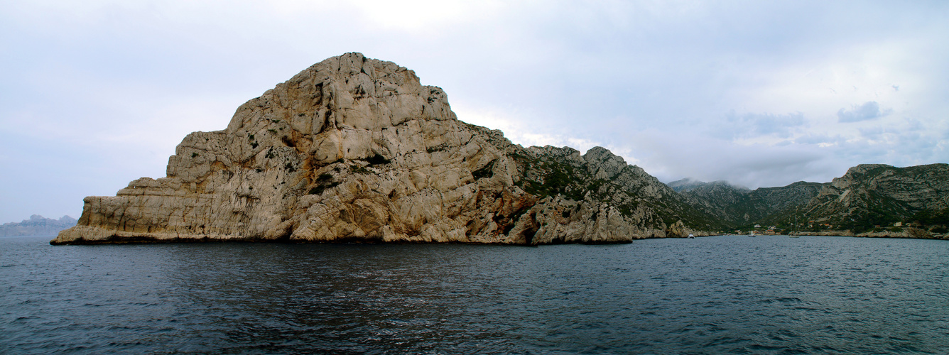 Le bec et la calanque de Sormiou