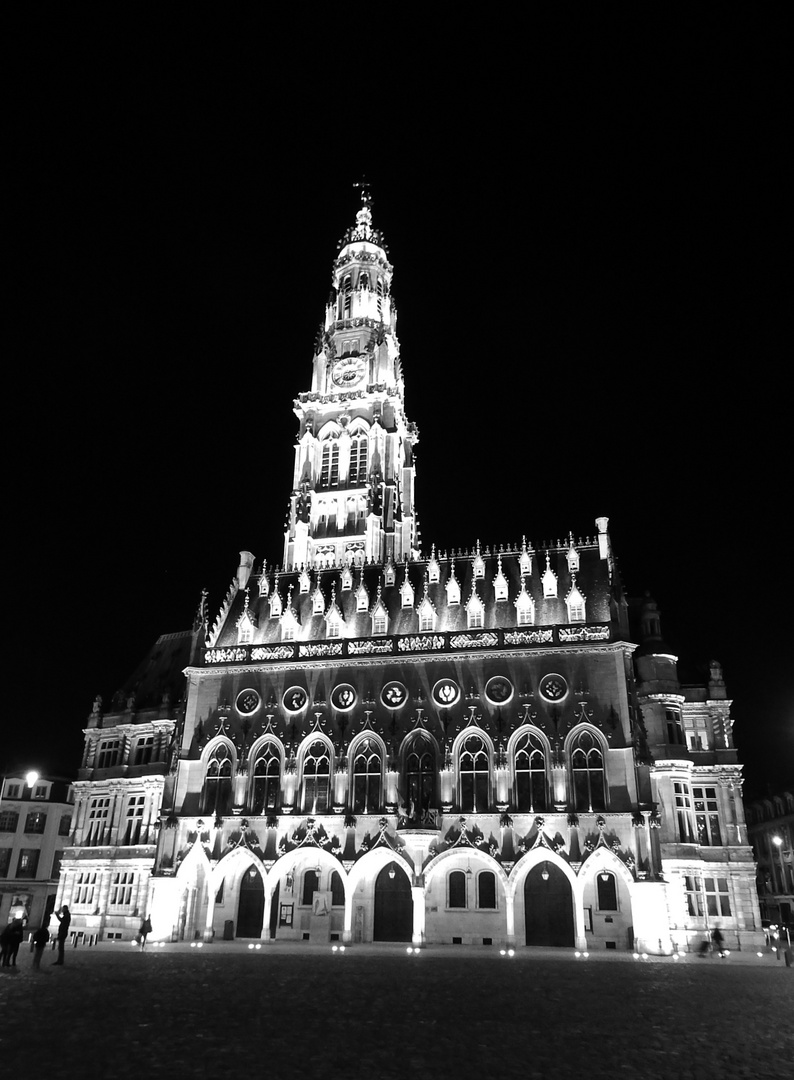 Le Beffroi d'Arras by night