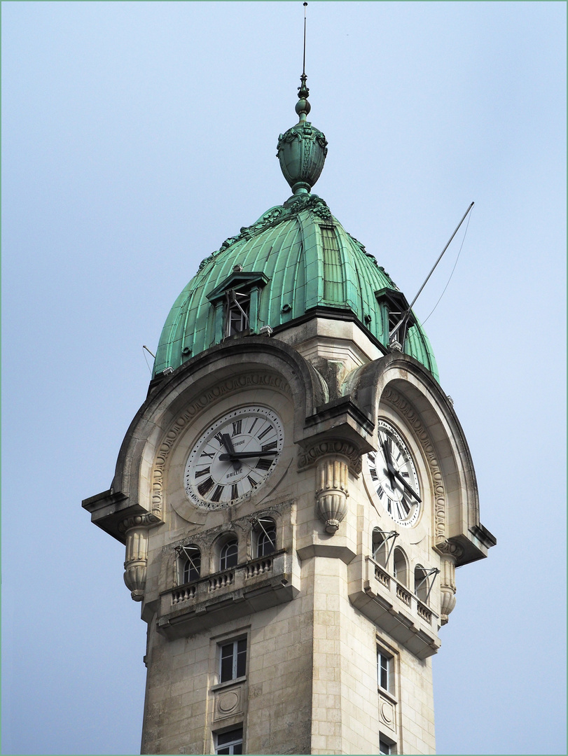 Le campanile de la Gare de Limoges-Bénédictins