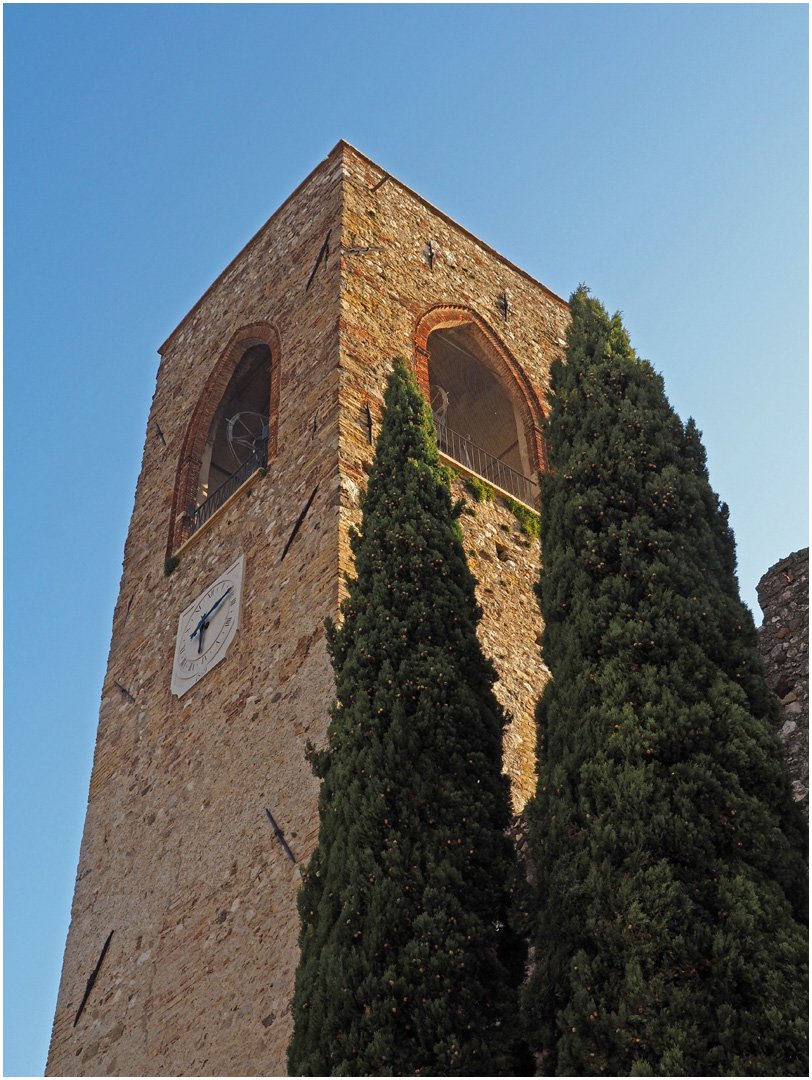 Le Campanile du Château de Moniga del Garda