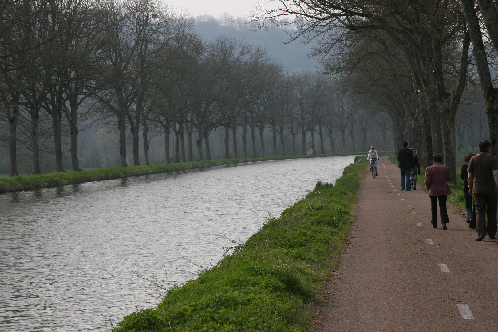 Le canal à Langres (Bourgogne)